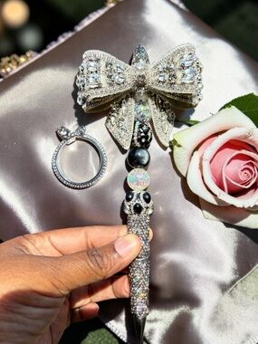 Handcrafted Rhinestone Crystal Bow Bling Pen - Silver Rhinestone Accent